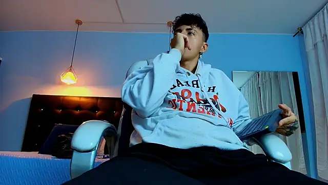 Lobo 17  online show from 02-14-25, 08:21