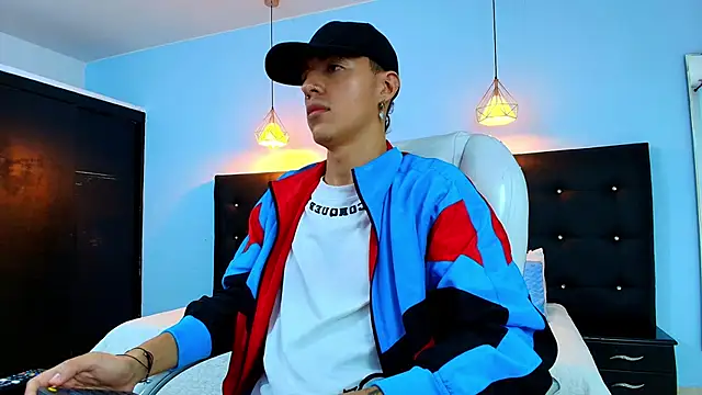 Lobo 17  online show from 02-28-25, 08:09