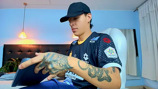 Lobo 17  online show from 03-19-25, 06:57