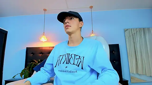 Lobo 17  online show from 03-20-25, 03:56