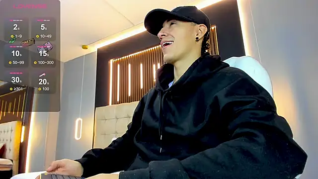 Lobo 17  online show from 03-10-26, 04:06