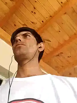 Snapshot of davicitos chatting on 02-12-26, 07:09 davicitos online show from 02-12-26, 07:09