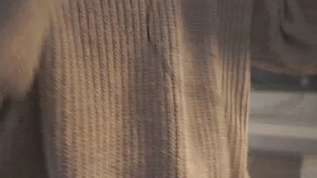 EsmaCrumbley online show from 10-15-25, 04:23