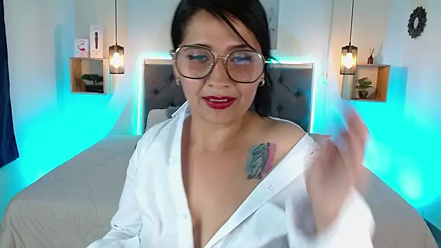 emily leinner online show from 01-13-25, 03:47