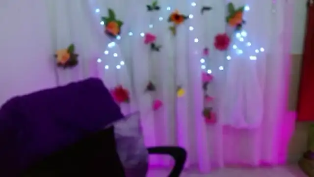 Snapshot of Marybaby_69 chatting on 11-09-25, 04:00 Marybaby 69 online show from 11-09-25, 04:00