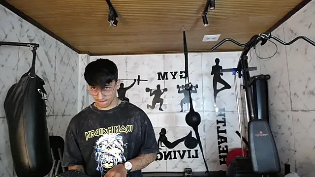 Snapshot of Andy_Joy_ chatting on 09-25-25, 11:47 Andy Joy online show from 09-25-25, 11:47