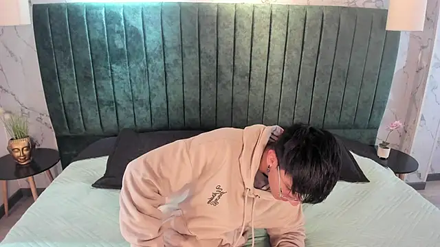 Snapshot of Andy_Joy_ chatting on 10-09-25, 11:30 Andy Joy online show from 10-09-25, 11:30