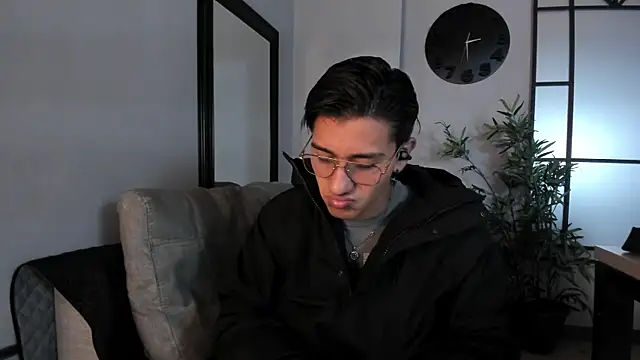 Snapshot of Andy_Joy_ chatting on 10-17-25, 10:29 Andy Joy online show from 10-17-25, 10:29