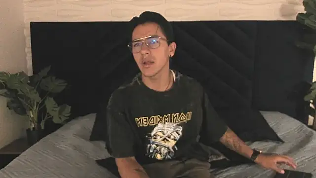 Snapshot of Andy_Joy_ chatting on 10-27-25, 11:36 Andy Joy online show from 10-27-25, 11:36