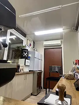 cinnabon  online show from 02-05-25, 05:42