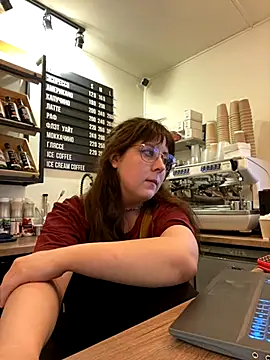 cinnabon  online show from 10-13-25, 01:22