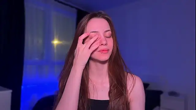 Snapshot of Riasha chatting on 11-12-25, 08:30 Riasha online show from 11-12-25, 08:30