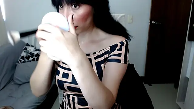 Snapshot of Laura-pervert chatting on 06-27-26, 10:04 Laura-pervert online show from 06-27-26, 10:04