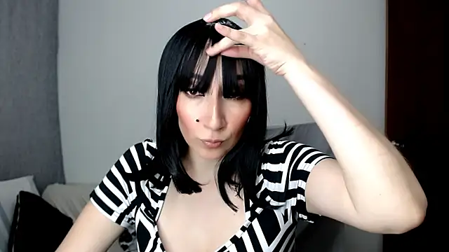 Snapshot of Laura-pervert chatting on 07-03-26, 11:33 Laura-pervert online show from 07-03-26, 11:33