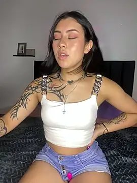 emily 22x online show from 02-15-25, 02:15