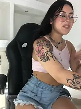 emily 22x online show from 02-25-25, 11:22