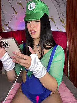 emily 22x online show from 10-31-25, 10:44