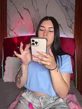 emily 22x online show from 11-04-25, 09:47