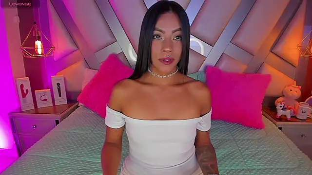 Amber villalobos  online show from 01-17-26, 12:48