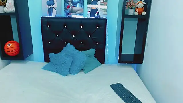 antonela xxx online show from 10-25-25, 07:08