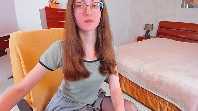 Pantyhose Mila online show from 04-30-26, 08:04