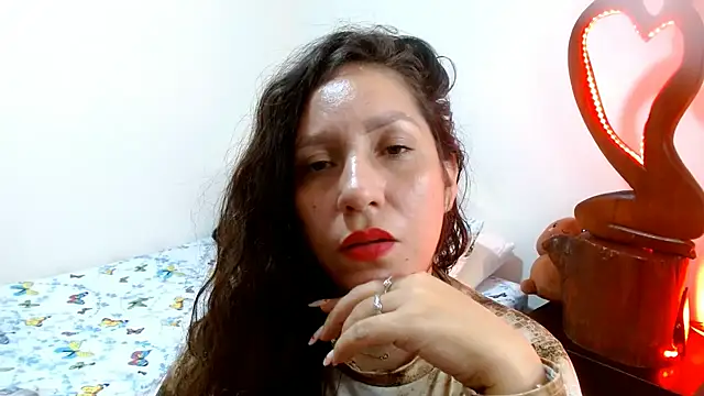 Snapshot of naihroby chatting on 12-27-24, 01:00 naihroby online show from 12-27-24, 01:00