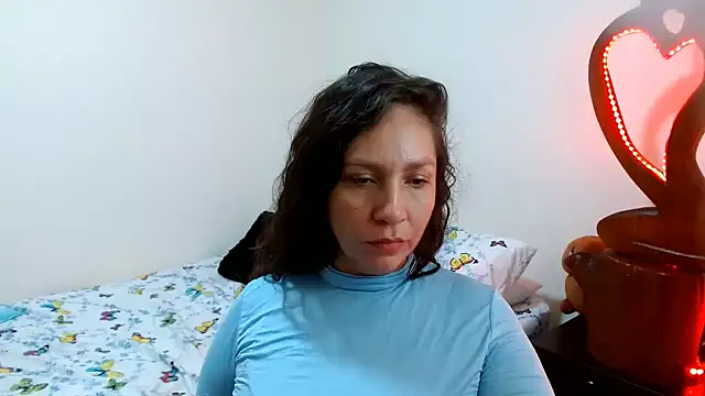 Snapshot of naihroby chatting on 01-02-25, 02:33 naihroby online show from 01-02-25, 02:33