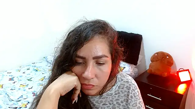 Snapshot of naihroby chatting on 01-04-25, 06:19 naihroby online show from 01-04-25, 06:19