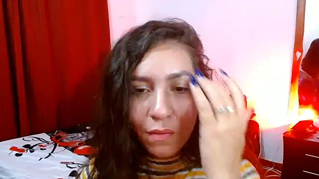 Snapshot of naihroby chatting on 01-19-25, 05:48 naihroby online show from 01-19-25, 05:48
