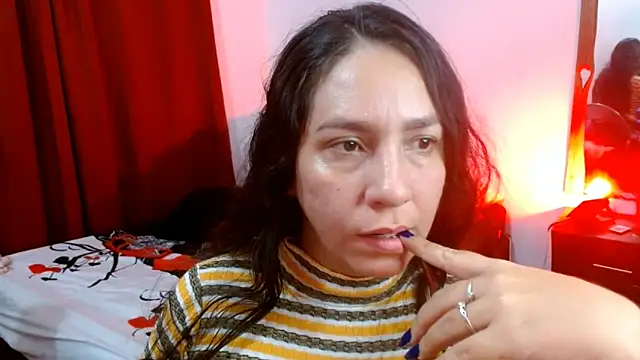 Snapshot of naihroby chatting on 01-27-25, 03:47 naihroby online show from 01-27-25, 03:47