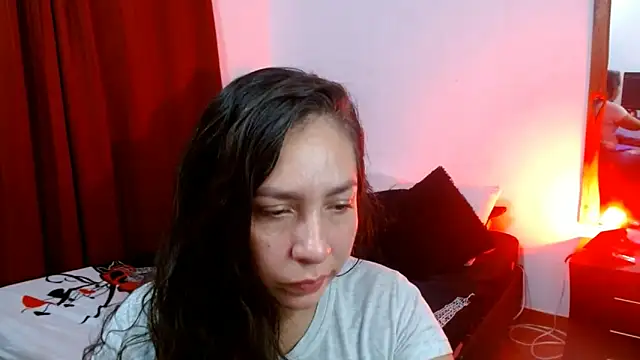 Snapshot of naihroby chatting on 01-28-25, 04:29 naihroby online show from 01-28-25, 04:29