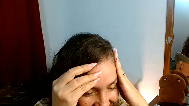 Snapshot of naihroby chatting on 02-27-25, 07:44 naihroby online show from 02-27-25, 07:44