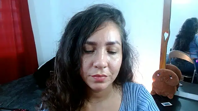 Snapshot of naihroby chatting on 03-10-25, 10:34 naihroby online show from 03-10-25, 10:34