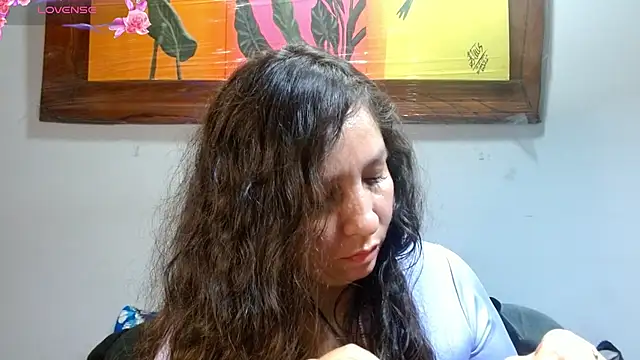 Snapshot of naihroby chatting on 09-13-25, 07:41 naihroby online show from 09-13-25, 07:41