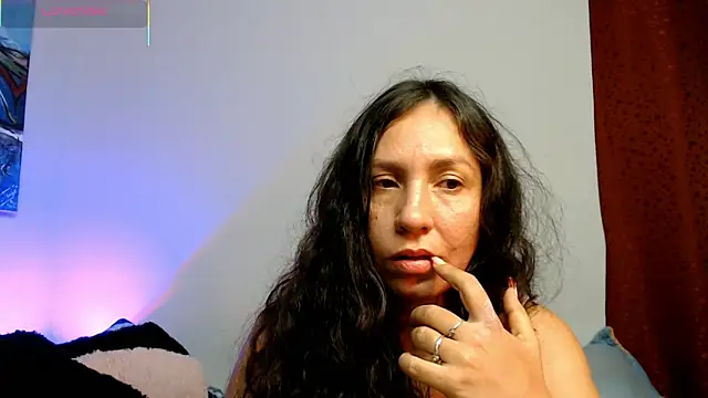 Snapshot of naihroby chatting on 03-30-26, 08:59 naihroby online show from 03-30-26, 08:59