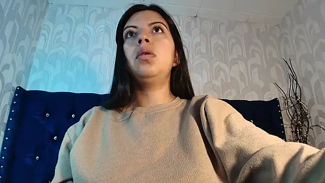 CarolineBrunx online show from 01-14-26, 04:29