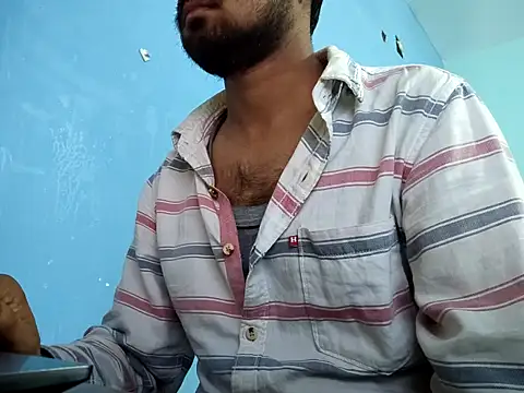 Ishan003 online show from 12-19-25, 04:52