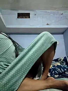 Snapshot of Priya_Strip chatting on 01-23-25, 01:45 Priya Strip online show from 01-23-25, 01:45