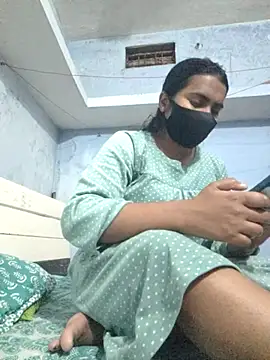 Snapshot of Priya_Strip chatting on 02-15-25, 05:50 Priya Strip online show from 02-15-25, 05:50