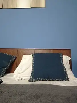 Snapshot of Priya_Strip chatting on 10-29-25, 06:59 Priya Strip online show from 10-29-25, 06:59