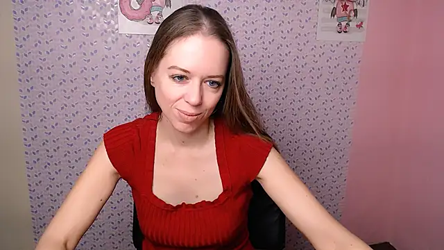 GloriaSi  online show from 12-18-24, 07:26