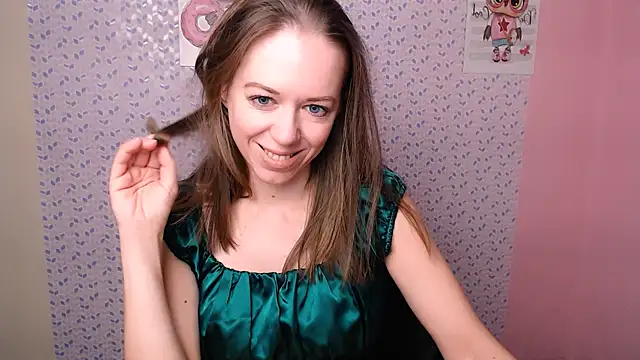 GloriaSi  online show from 12-22-24, 06:28