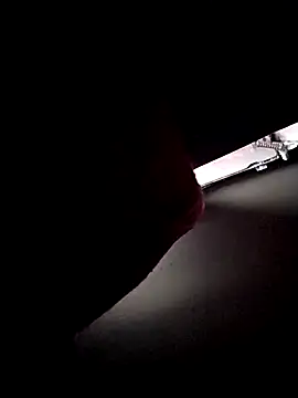 Snapshot of Jovende28 chatting on 11-04-25, 05:12 Jovende28 online show from 11-04-25, 05:12