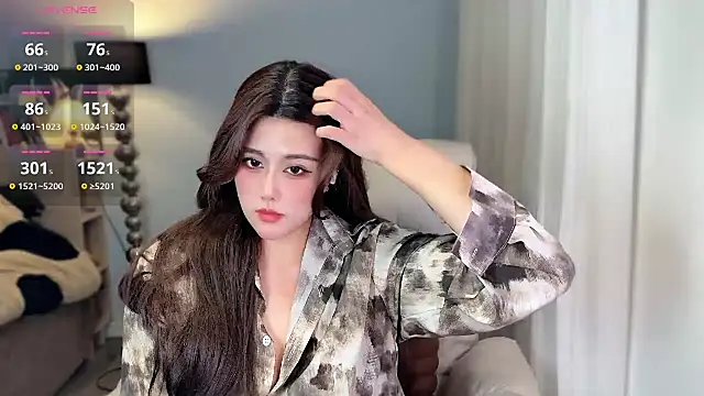 Strawberrybabyy1 online show from 12-01-24, 04:29