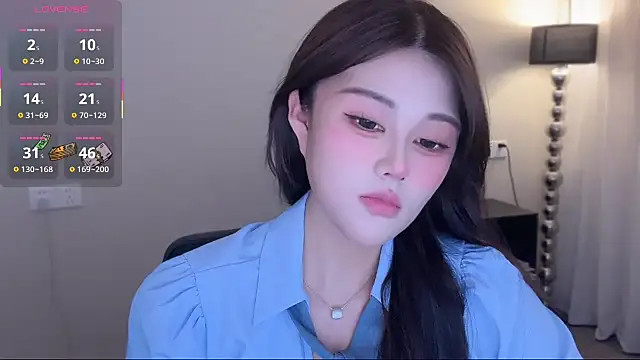 Strawberrybabyy1 online show from 11-05-25, 02:50