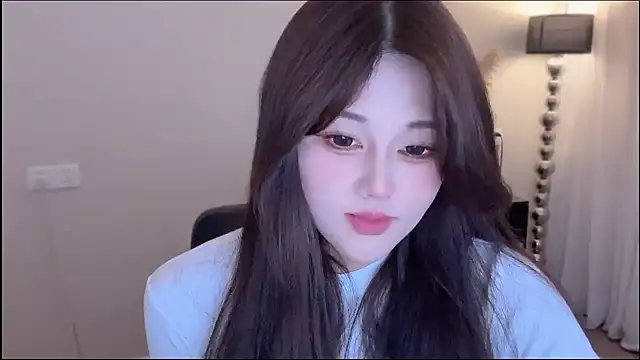 Strawberrybabyy1 online show from 11-30-25, 03:49