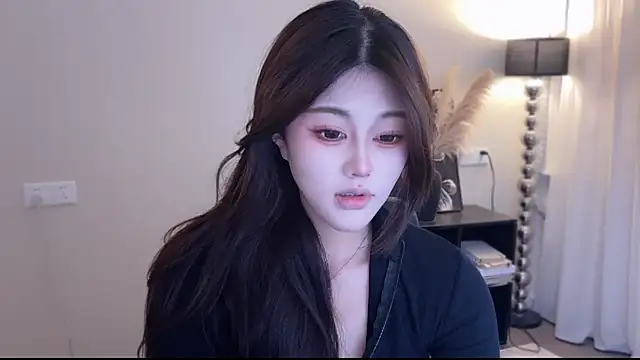 Strawberrybabyy1 online show from 02-01-26, 08:51