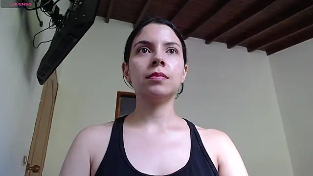 Snapshot of Otilia_Sigrid chatting on 02-18-25, 04:16 Otilia Sigrid online show from 02-18-25, 04:16