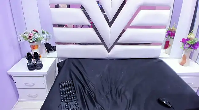 CataleyaLars20 online show from 12-26-24, 04:04