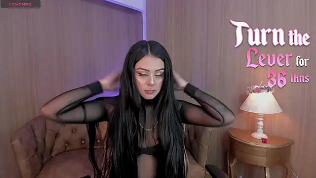 Snapshot of SoffiQueen chatting on 03-19-25, 08:43 SoffiQueen online show from 03-19-25, 08:43